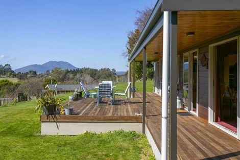 Photo of property in 18 Glen Mohr, Acacia Bay, Taupo, 3385