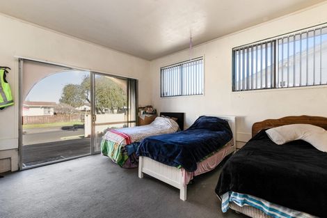 Photo of property in 13 Waimai Avenue, Weymouth, Auckland, 2103