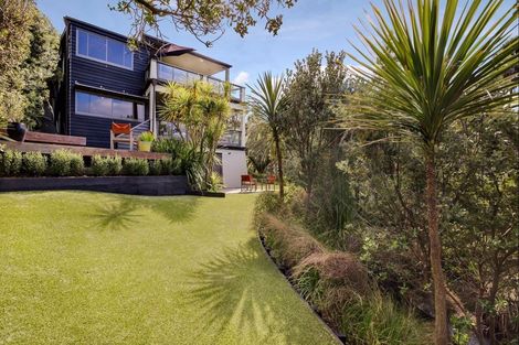 Photo of property in 16 Seacliffe Avenue, Belmont, Auckland, 0622