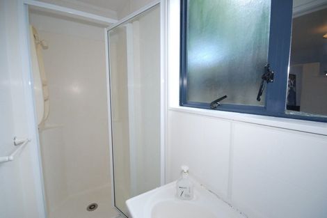 Photo of property in 1/5 Hillside Road, Mount Wellington, Auckland, 1062