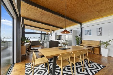 Photo of property in 69a Beachville Road, Redcliffs, Christchurch, 8081