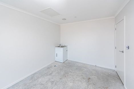 Photo of property in 6a Cross Street, Castlecliff, Whanganui, 4501