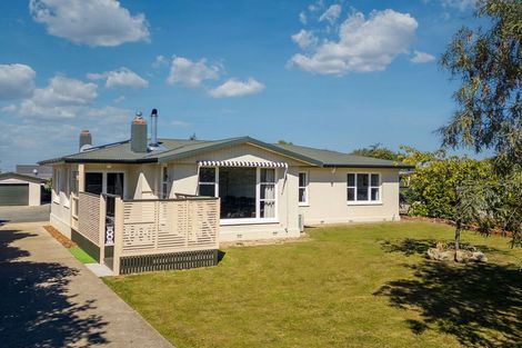 Photo of property in 35 Rhodes Street, Waimate, 7924