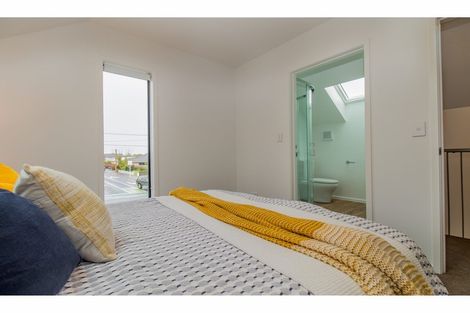 Photo of property in 1/23 Hills Road, Edgeware, Christchurch, 8013