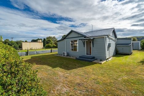 Photo of property in 15 Wratten Road, Owaka, 9585