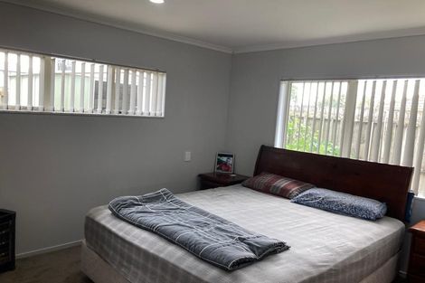 Photo of property in 8 Montilla Place, Manurewa, Auckland, 2102