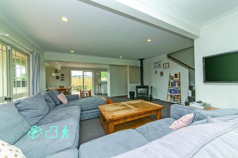 Photo of property in 11 Sunny Crescent, Huapai, Kumeu, 0810