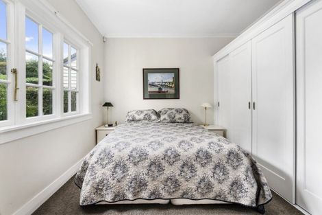 Photo of property in 132 Onslow Road, Khandallah, Wellington, 6035