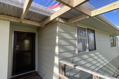 Photo of property in 121a Seabrook Avenue, New Lynn, Auckland, 0600