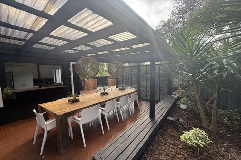 Photo of property in 9a Shadon Place, Stanmore Bay, Whangaparaoa, 0932