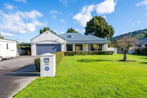 Photo of property in 77 Totara Park Road, Totara Park, Upper Hutt, 5018