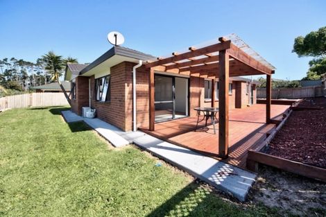 Photo of property in 22 Greenberry Drive, Ranui, Auckland, 0612