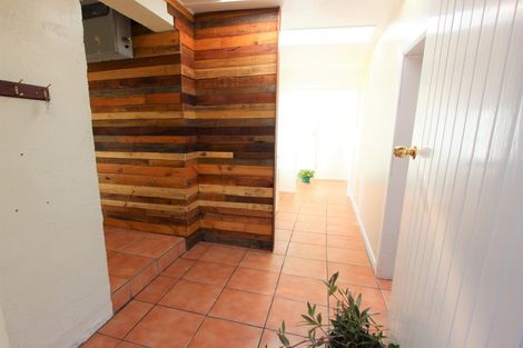 Photo of property in 5 Totara Terrace, Inglewood, 4330