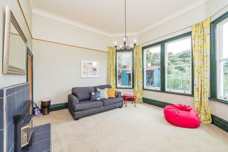 Photo of property in 47 Great North Road, Saint Johns Hill, Whanganui, 4501