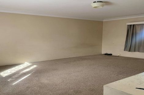 Photo of property in 44 Birdwood Avenue, Papatoetoe, Auckland, 2025