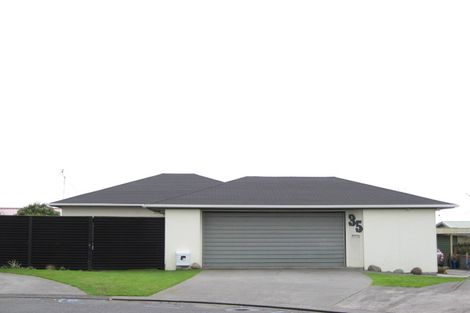 Photo of property in 35 Wanaka Terrace, Bell Block, New Plymouth, 4312