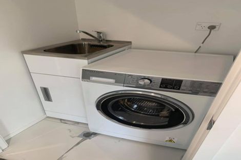Photo of property in 21 Hargest Crescent, Sydenham, Christchurch, 8023