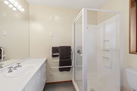 Photo of property in 6 Empress Place, Halswell, Christchurch, 8025