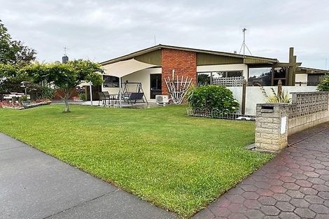 Photo of property in 807a Avenue Road East, Parkvale, Hastings, 4122