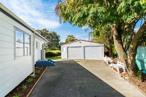 Photo of property in 9 Imperial Place, Henderson, Auckland, 0612