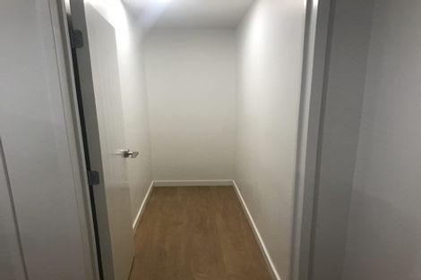 Photo of property in 24 Para Close, Fairview Heights, Auckland, 0632