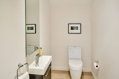 Photo of property in 19/6 Oswald Crescent, Paparangi, Wellington, 6037