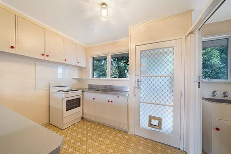 Photo of property in 3/77 Royal View Road, Te Atatu South, Auckland, 0610