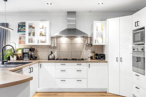 Photo of property in 24 Campion Place, Rolleston, 7614