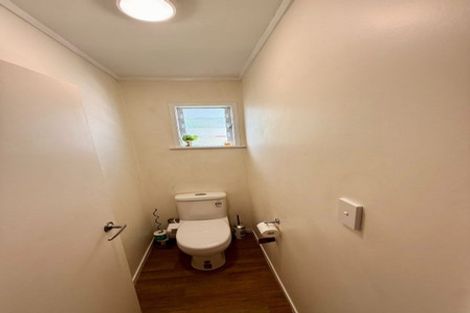 Photo of property in 38 Tairere Crescent, Rosehill, Papakura, 2113