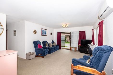 Photo of property in Orange Grove Flats, 25/549 Childers Road, Te Hapara, Gisborne, 4010