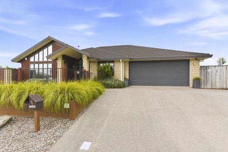 Photo of property in 90 Regent Drive, Paraparaumu Beach, Paraparaumu, 5032