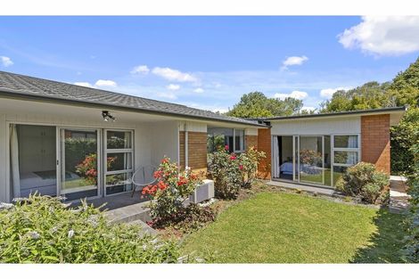 Photo of property in 1e Thorrington Lane, Cashmere, Christchurch, 8022