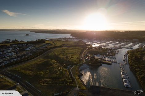 Photo of property in 2 Kaipuke Crescent, Gulf Harbour, Whangaparaoa, 0930