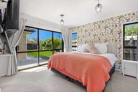 Photo of property in 3 Waitaha Place, Clive, 4102