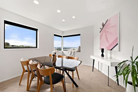 Photo of property in 11 Toledo Place, Mount Pleasant, Christchurch, 8081