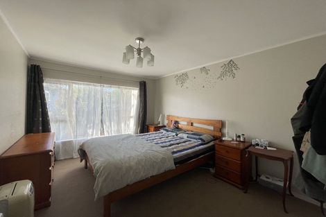 Photo of property in 1/2 Brian Avenue, Forrest Hill, Auckland, 0620