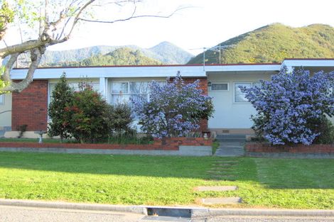 Photo of property in 2/24 Scotland Street, Picton, 7220