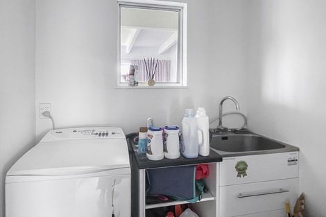 Photo of property in 43 Amberley Avenue, Westbrook, Palmerston North, 4412