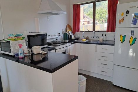 Photo of property in 21b Russell Street, Waterloo, Lower Hutt, 5011