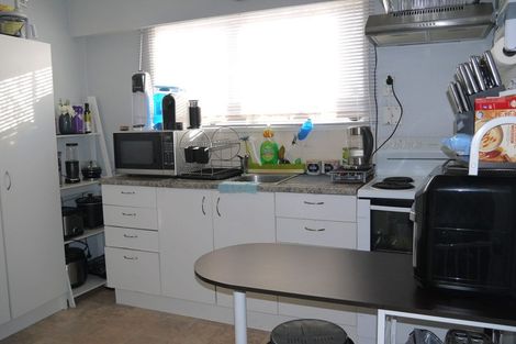 Photo of property in 1/11 Ballater Place, Highland Park, Auckland, 2010