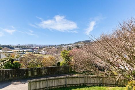 Photo of property in 347 Main Road, Tawa, Wellington, 5028