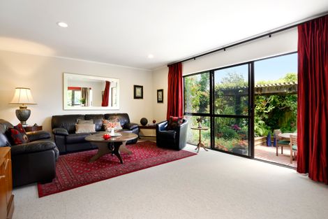 Photo of property in 21 Farnham Drive, Richmond, 7020