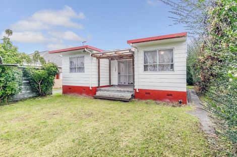 Photo of property in 4 Tasman Avenue, Mount Albert, Auckland, 1025