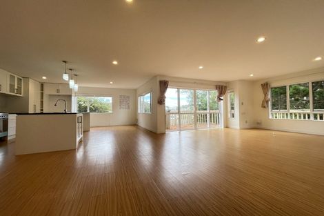 Photo of property in 78 Rising Parade, Fairview Heights, Auckland, 0632