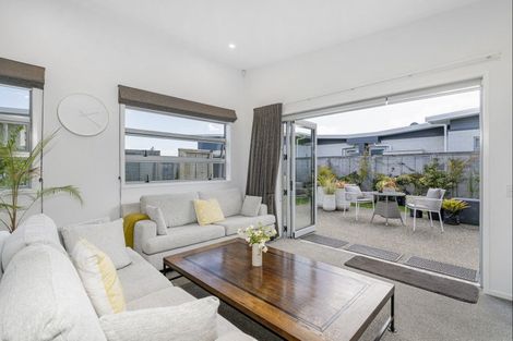 Photo of property in 12 Vanita Drive, Whitianga, 3510