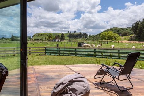 Photo of property in 64 Matapihi Road, Te Ore Ore, Masterton, 5886