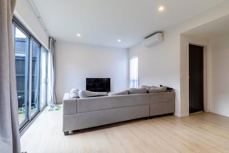 Photo of property in 15 Heri Lane, Westgate, Auckland, 0814