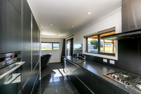 Photo of property in 37 Upper Pitone Road, Pitone, New Plymouth, 4374