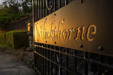 Photo of property in 141 Hackthorne Road, Cashmere, Christchurch, 8022