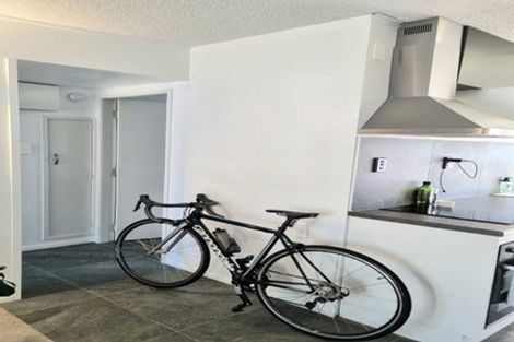 Photo of property in 40m Maunganui Road, Mount Maunganui, 3116